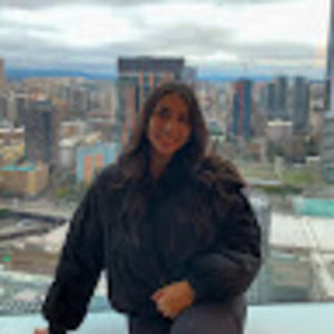 Meet your Posher, Alexis